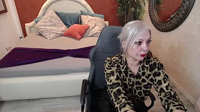 MeAmandaX online show from January 8, 11:21 am
