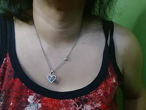 LOVERIAKOL online show from February 19, 7:10 pm