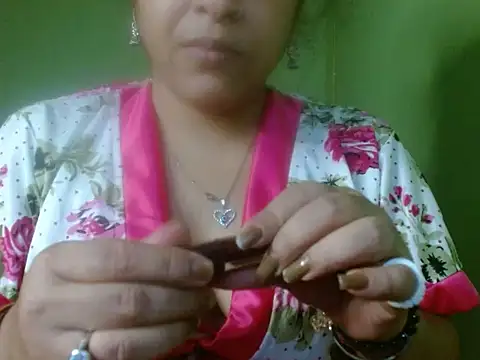 LOVERIAKOL online show from March 23, 6:45 pm