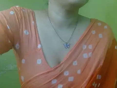 Snapshot of LOVERIAKOL chatting on July 14, 9:58 am LOVERIAKOL online show from July 14, 9:58 am