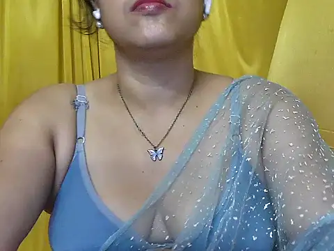 Snapshot of LOVERIAKOL chatting on July 27, 7:48 am LOVERIAKOL online show from July 27, 7:48 am