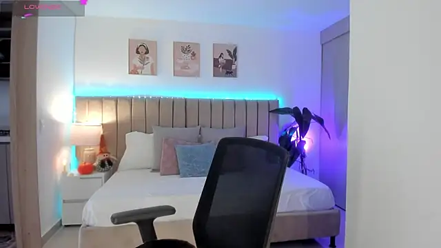 Victoria romanox online show from October 16, 5:25 pm