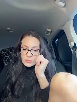 BeautifulMesss online show from November 17, 4:13 pm