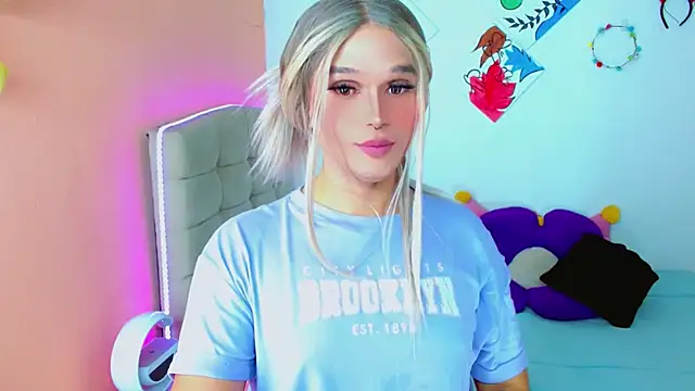 TaylorMon online show from October 11, 1:38 am