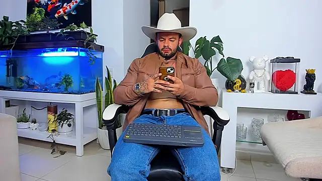 Johnnygrayson1 online show from November 10, 12:20 am