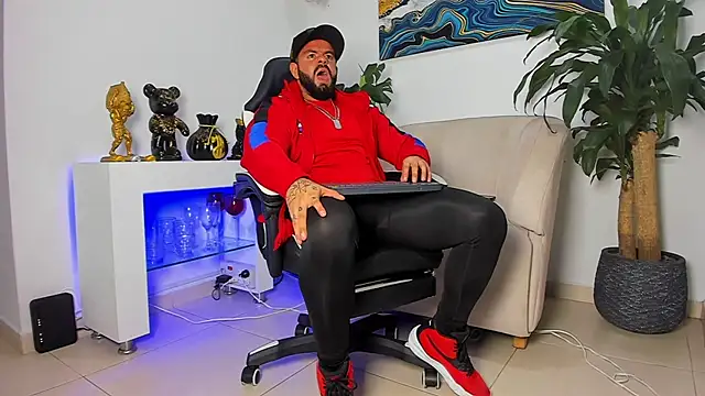 Johnnygrayson1 online show from January 14, 12:16 am