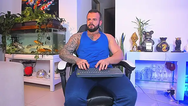 Johnnygrayson1 online show from February 6, 11:52 pm