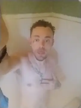 Snapshot of dadyyD95 chatting on November 22, 10:36 am dadyyD95 online show from November 22, 10:36 am