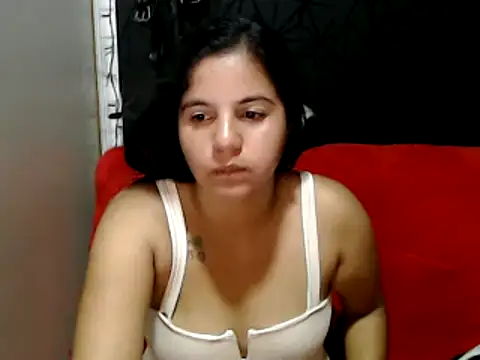 Snapshot of love_and_Lust chatting on December 11, 7:57 pm love and Lust online show from December 11, 7:57 pm