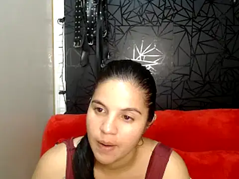 Snapshot of love_and_Lust chatting on December 19, 3:07 am love and Lust online show from December 19, 3:07 am