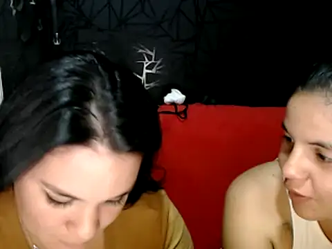 Snapshot of love_and_Lust chatting on January 30, 3:11 am love and Lust online show from January 30, 3:11 am