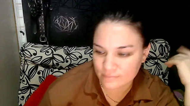 Snapshot of love_and_Lust chatting on February 25, 8:41 pm love and Lust online show from February 25, 8:41 pm