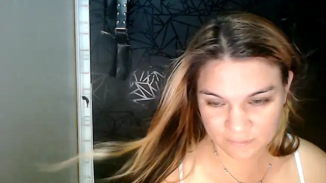 Snapshot of love_and_Lust chatting on October 10, 5:56 pm love and Lust online show from October 10, 5:56 pm