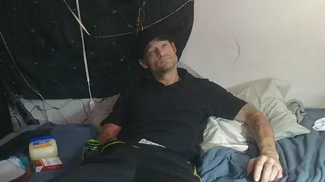 TheOneYouLove69 online show from October 14, 8:31 pm