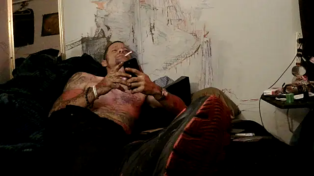 TheOneYouLove69 online show from April 23, 11:51 pm