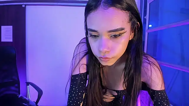 Jasmin Skinny online show from October 22, 3:18 am