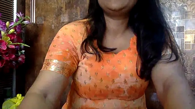 HaaniKaur online show from February 9, 9:46 am