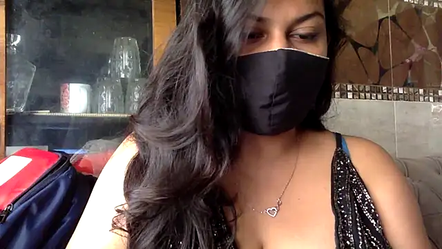 Snapshot of HaaniKaur chatting on May 11, 7:58 am HaaniKaur online show from May 11, 7:58 am
