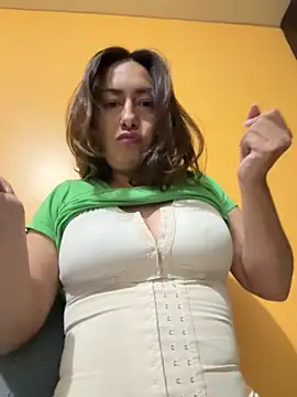 Snapshot of xLadyScarlettx chatting on October 18, 2:36 am xLadyScarlettx online show from October 18, 2:36 am