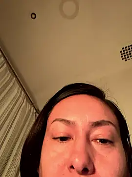 Snapshot of xLadyScarlettx chatting on January 19, 4:27 am xLadyScarlettx online show from January 19, 4:27 am