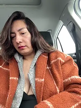 Snapshot of xLadyScarlettx chatting on February 19, 3:41 pm xLadyScarlettx online show from February 19, 3:41 pm