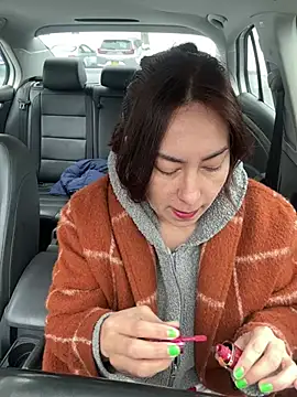 Snapshot of xLadyScarlettx chatting on February 22, 7:34 pm xLadyScarlettx online show from February 22, 7:34 pm