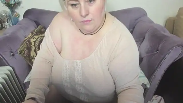 fashiona online show from December 23, 9:29 am