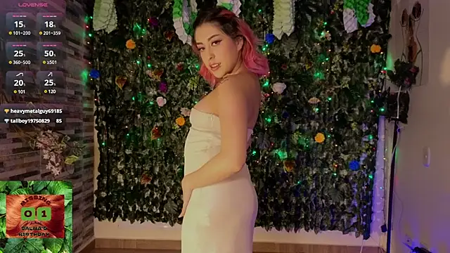 Snapshot of Hairyandsexysalma chatting on March 19, 7:40 am Hairyandsexysalma online show from March 19, 7:40 am