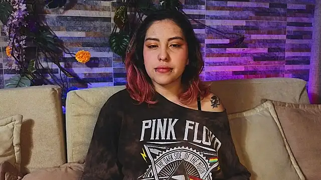 Snapshot of Hairyandsexysalma chatting on September 10, 6:13 am Hairyandsexysalma online show from September 10, 6:13 am