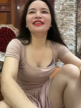 Snapshot of LiLi-Kirix99 chatting on July 14, 1:41 am LiLi-Kirix99 online show from July 14, 1:41 am