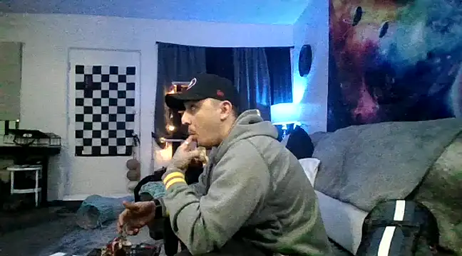 Snapshot of Antoniothedon chatting on December 11, 7:31 am Antoniothedon online show from December 11, 7:31 am