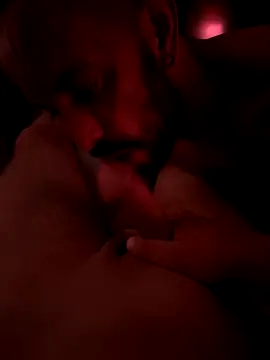 Snapshot of Don69768 chatting on October 26, 9:15 am Don69768 online show from October 26, 9:15 am