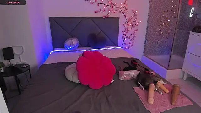 CassieEvans online show from June 5, 5:36 am