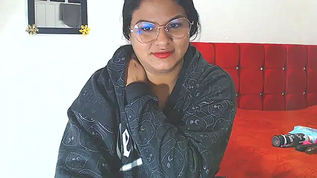 Snapshot of SweetAlmaa chatting on January 31, 9:48 am SweetAlmaa online show from January 31, 9:48 am