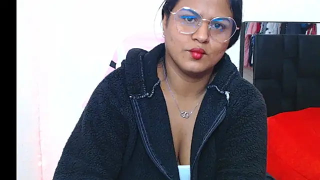 Snapshot of SweetAlmaa chatting on February 26, 9:42 am SweetAlmaa online show from February 26, 9:42 am