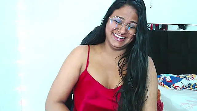 Snapshot of SweetAlmaa chatting on March 17, 9:13 pm SweetAlmaa online show from March 17, 9:13 pm