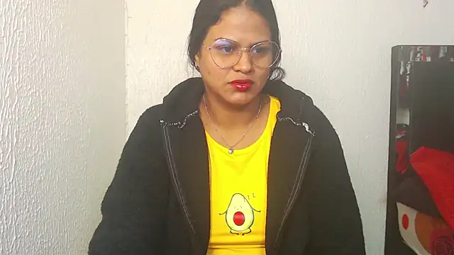 Snapshot of SweetAlmaa chatting on March 20, 9:48 am SweetAlmaa online show from March 20, 9:48 am