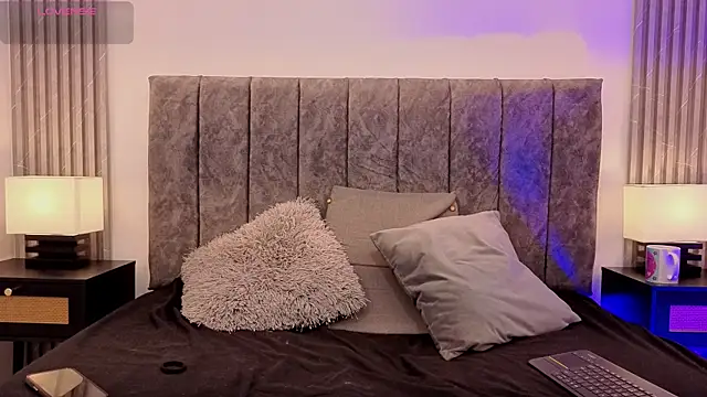 Ema Stone65 online show from September 17, 9:16 pm