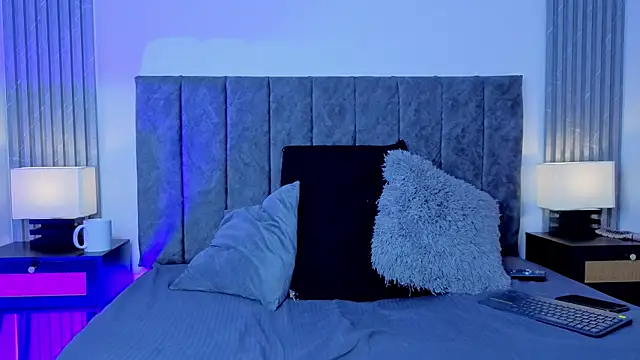 Ema Stone65 online show from September 28, 8:47 pm