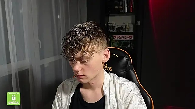 Keytaro online show from November 10, 1:37 am