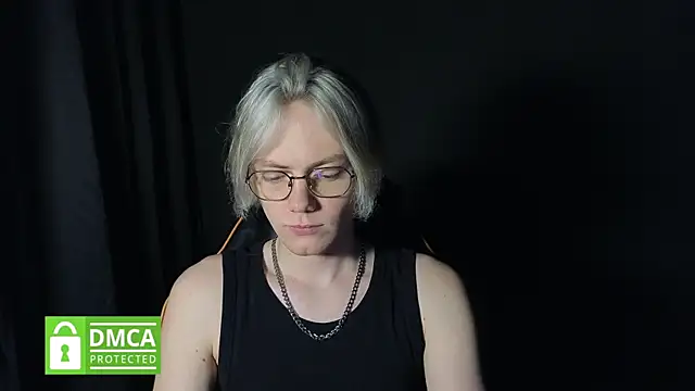 Keytaro online show from May 31, 6:20 pm