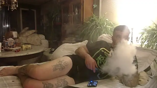 UnCuTupTheBuTT online show from November 21, 4:11 am