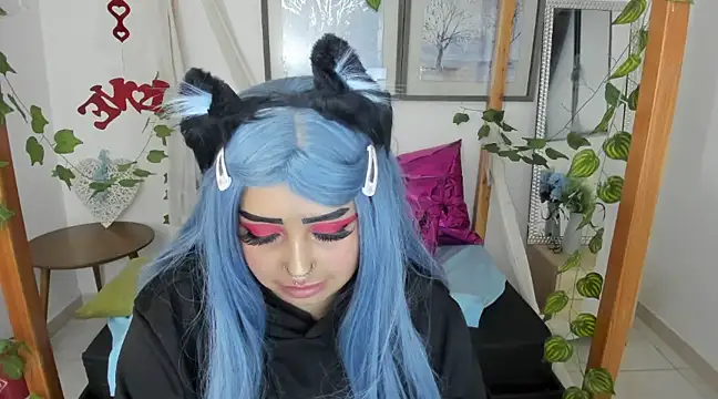 lussyevans24 online show from March 11, 10:18 am