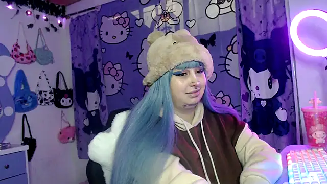 lussyevans24 online show from October 17, 6:38 am