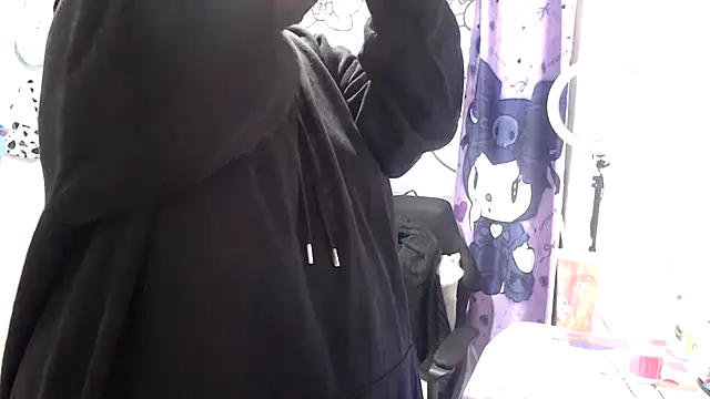 lussyevans24 online show from November 7, 6:02 am