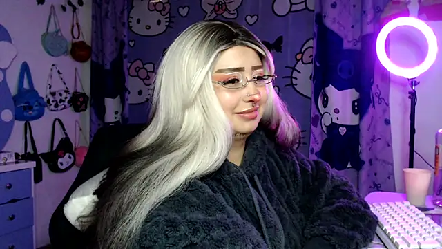 lussyevans24 online show from March 2, 5:08 am