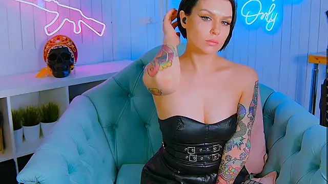 Snapshot of My_toys_pink chatting on March 15, 12:47 am My toys pink online show from March 15, 12:47 am