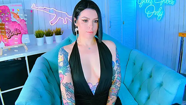 My toys pink online show from April 8, 2:44 am