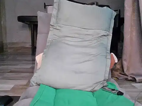 Snapshot of Baby-sexygirl01 chatting on January 10, 1:07 am Baby-sexygirl01 online show from January 10, 1:07 am