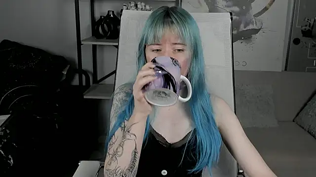 LexiWenford online show from October 20, 2:45 am